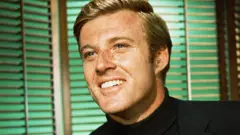 Robert Redford sorrindo