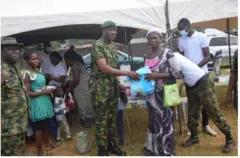 Ndịagha na ndị obodo Afara-Ukwu