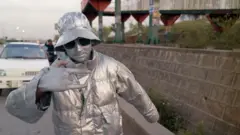 گولڈن سلور مین