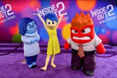 شخصيات من الجزء الثاني من فيلم "Inside Out" تظهر خلال العرض الأول للفيلم الذي انتجته شركة ديزني في 10 يونيو/حزيران عام 2024