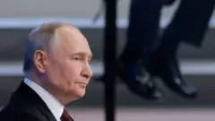 Ruski predsednik odgovara na pitanja na godišnjoj konferenciji za medije