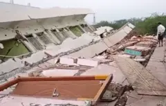 ஆந்திராவில் இடிந்த விடுதி