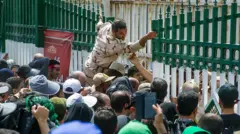 دولت می‌گوید بعد از دو سال محدودیت‌های سفر به دلیل شیوع کرونا، حجم مسافران امسال بسیار بیشتر بوده