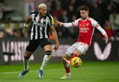 Arsenaal v Niwkaastil