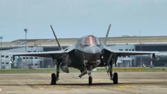 ਭਾਰਤ ਵਿੱਚ ਫਸਿਆ ਬ੍ਰਿਟਿਸ਼ ਲੜਾਕੂ ਜਹਾਜ਼