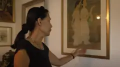 Loan and Mai Thu painting