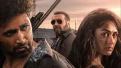 అడివి శేష్, సినిమా, మృణాల్ ఠాకూర్‌, డెకాయిట్‌ రివ్యూ