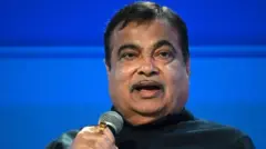நிதின் கட்கரி