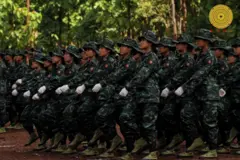 KNDF တပ်ဖွဲ့ဝင် အမျိုးသမီးတွေ