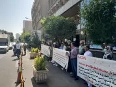 تجمع اعتراضی متقاضیان «معین خودرو» در تهران
