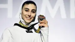 ناهید کیانی