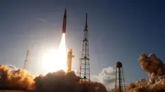 ጠፈርተኛታት ታሪኻዊ ልኡኽ ሒዞም ናብ ወርሒ ተላኢኾም ኣለው