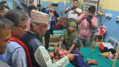  गृहमन्त्री बिरामी भेट्न अस्पताल पुगेका थिए