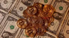 بیت‌کوین روی اسکناس‌های یک دلاری