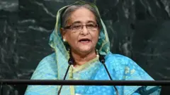 வங்கதேசப் போராட்டம் : ஆசியாவின் சக்தி வாய்ந்த பெண்களில் ஒருவரான ஷேக் ஹசினாவை மாணவர் சக்தி அசைத்துவிட்டதா? 