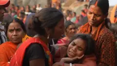 बिहार के एक ही गांव के छह मज़दूरों की छत्तीसगढ़ हादसे में मौत हो गई है