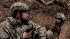 Українські військові на позиціях.