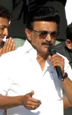 இறுதிகட்ட தேர்தல் பிரசாரத்தில் தலைவர்கள்