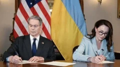 ਅਮਰੀਕੀ ਵਿੱਤ ਮੰਤਰੀ ਸਕਾਟ ਬੇਸੈਂਟ ਅਤੇ ਯੂਕਰੇਨ ਦੀ ਉਪ ਪ੍ਰਧਾਨ ਮੰਤਰੀ ਯੂਲੀਆ ਸਵਿਰੀਡੇਂਕੋ