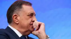 Милорад Додик сликан из профила 