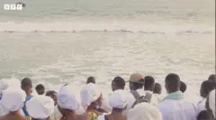 Awọn ọmọ ijọ Cele can ni eti okun lorilẹede Benin Republic