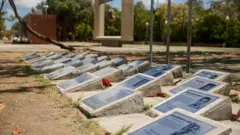 Placas homenageiam desaparecidos da ditadura no Recife