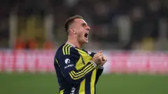 Fenerbahçe'de Kerem Aktürkoğlu gol sevinci yaşıyor