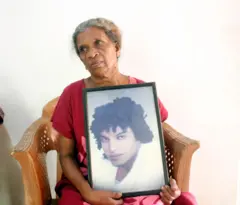 මීට වසර දහතුනකට පෙර අදවන් දිනක කටුනායක නිදහස වෙළඳ කලාප වැඩ බිම අරගල භූමියක් බවට පත් වුයේ එවක ජනපති මහින්ද රාජපක්ෂගේ නායකත්වයෙන් යුත් රජය විසින් සේවක අර්ථසාධක අරමුදල කප්පාදු කර, විශ්‍රාම වැටුප් ක්‍රමයක් ඉදිරිපත් කිරීමට ගෙන එන ලද යෝජනාවට එරෙහිව ය.