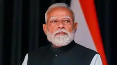 பிரதமர் நரேந்திர மோதி