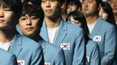 한국 대표팀의 단복이 국제올림픽위원회(IOC)가 선정한 ‘단복 톱 10′으로 소개됐다