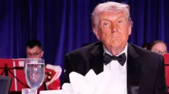 डोनाल्ड ट्रंप 