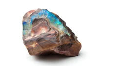 อัญมณีโอปอลในรอยแตกของชั้นหิน ชี้ว่าเคยมีน้ำอยู่ใต้พื้นผิวของดาวอังคารเมื่อไม่นานมานี้