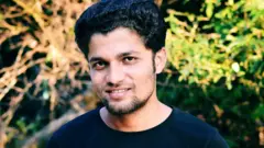 स्वतंत्र पत्रकार मुकेश चंद्राकर की एक पुरानी तस्वीर