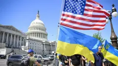 ယူကရိန်းအရေး လှုပ်ရှားသူတွေ အောင်ပွဲခံ