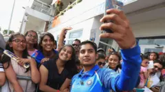 கிரிக்கெட், மகளிர் கிரிக்கெட், சமூகம், இந்தியா, வரலாறு
