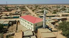 Dad ka badan 20 qof oo iskugu jira rag iyo dumar ayaa ku sumoobay degmada Xarshin ee gobolka Faafan ee Dowlad Deegaanka Soomaalida Itoobiya kadib markii ay cuneen cunto sumeysan