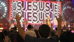 Fiéis em culto da Assembleia de Deus no Rio de Janeiro, em agosto de 2022