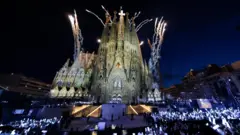 10 Haziran 2026'da İspanya'nın Barselona kentinde, Papa XIV. Leo'nun başkanlık ettiği İsa Mesih Kulesi'nin açılış töreni sırasında Sagrada Família Bazilikası'ndan bir görünüm.