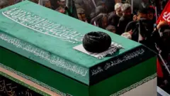 تابوت علی خامنه‌ای در عراق 