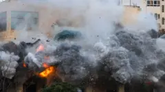 Дым и обломки