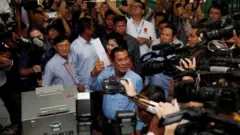 Firaminista Hun Sen na zaɓe