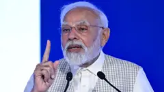 पीएम नरेंद्र मोदी 