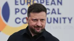 Владимир Зеленский на фоне надписи European political community, Ереван, 4 мая 2026 года