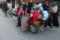 Palestinos desalojados em Gaza