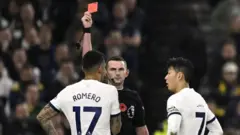 کریستین رومرو از حدود یک سال قبل که به تاتنهام پیوسته چهار بار اخراج شده است