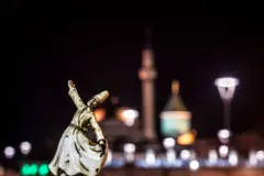 تمثال الرومي