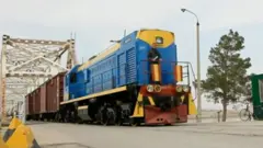 عکسی از یک قطار در بندر حیرتان