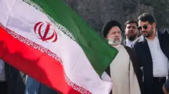 مهرداد بذرپاش در کنار ابراهیم رئیسی