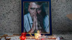 Una foto de Kirk
