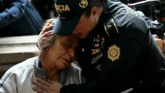 Funeral de los policías asesinados en Guatemala.